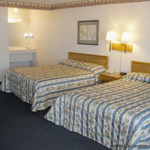 Garden Inn And Suites Glendora Oda fotoğraf